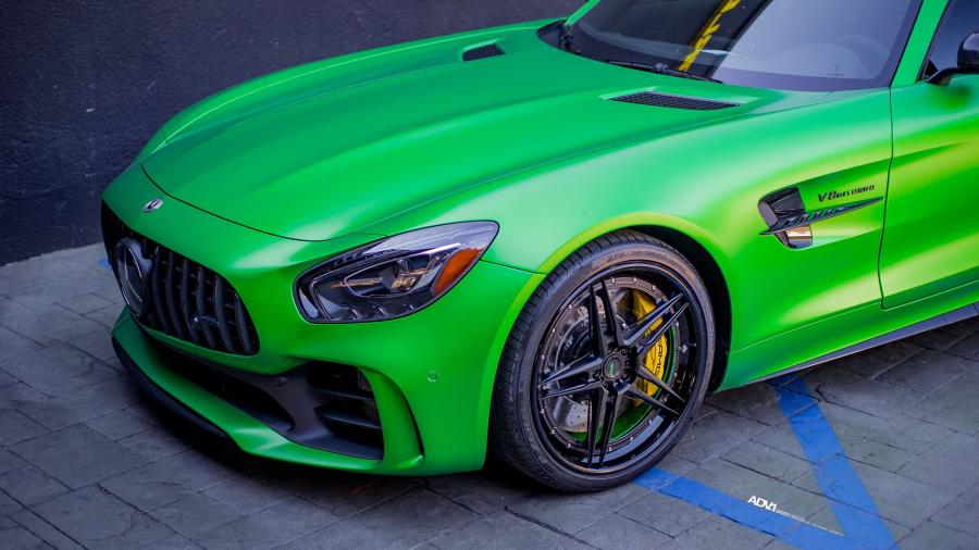 Детали экстерьера Mercedes-AMG GT R on ADV.1 Wheels (ADV05 TRACK SPEC) 2017 года  (фото 2 из 19)